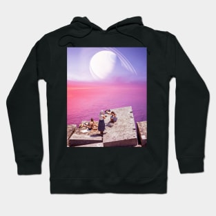 SATURN ON THE ROCKS. Hoodie